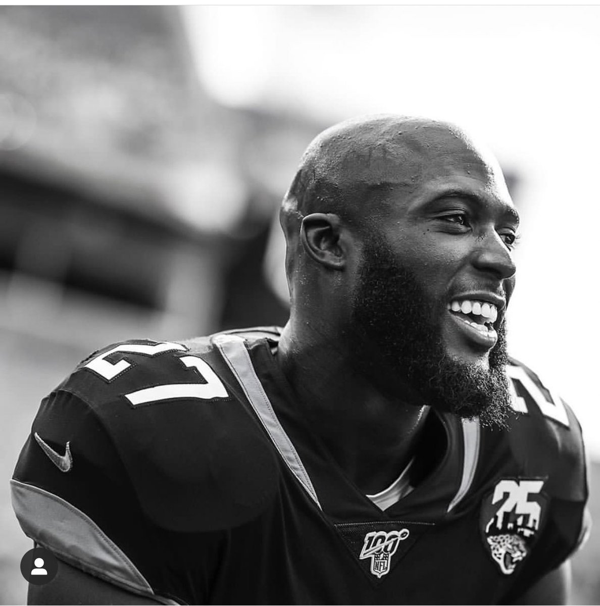 _fournette's tweet photo. Unfortunately I want be able to play tomorrow due to the flu I have, my brothers know I wish I can ball with them, hopefully I see some of them same faces on my team next year https://t.co/CCrDvz1VE9