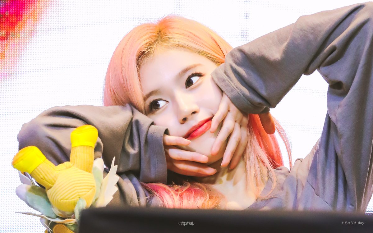 사나야 생일축하해🐹💕
#HappySanaDay #사나 #SANA #TWICE #12월_따스운_샤랑둥이의_날