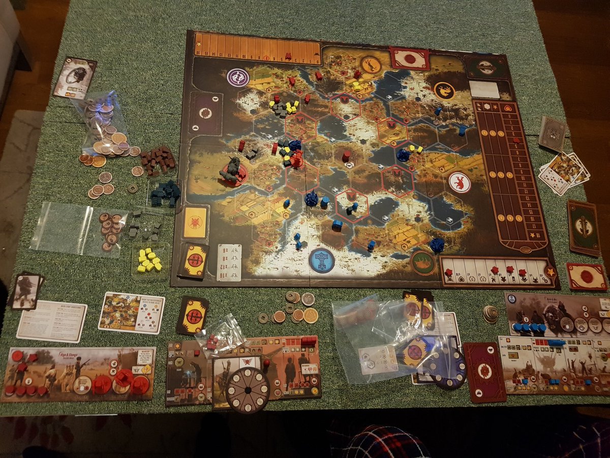 Milster_gaming's tweet photo. What is Christmas without a brand new board game?! Loved playing Scythe!!! Still lots to learn though... https://t.co/yPFIfganww