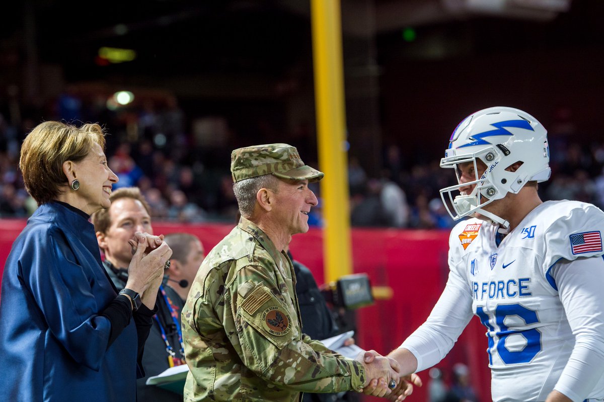 af_academy's tweet photo. When @GenDaveGoldfein asks for a W. 

You deliver. 

#LetsFly⚡️ x #CheezItBowl https://t.co/F37uJYB7dR