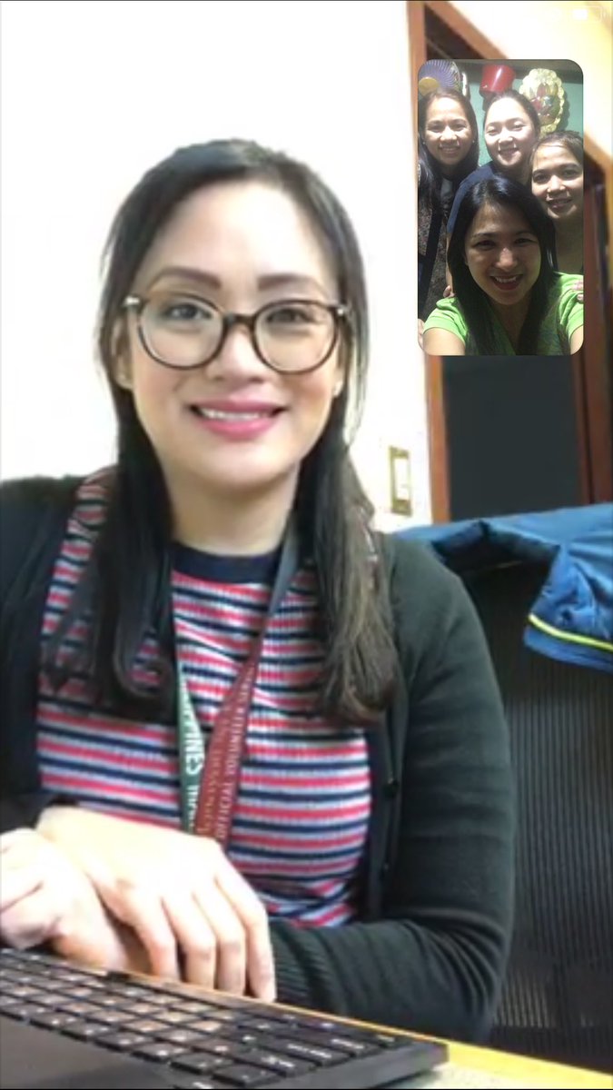 iamchichayen's tweet photo. God has blessed me with wonderful friends. I love them. 😊❤️🌻 https://t.co/S222kqySkH