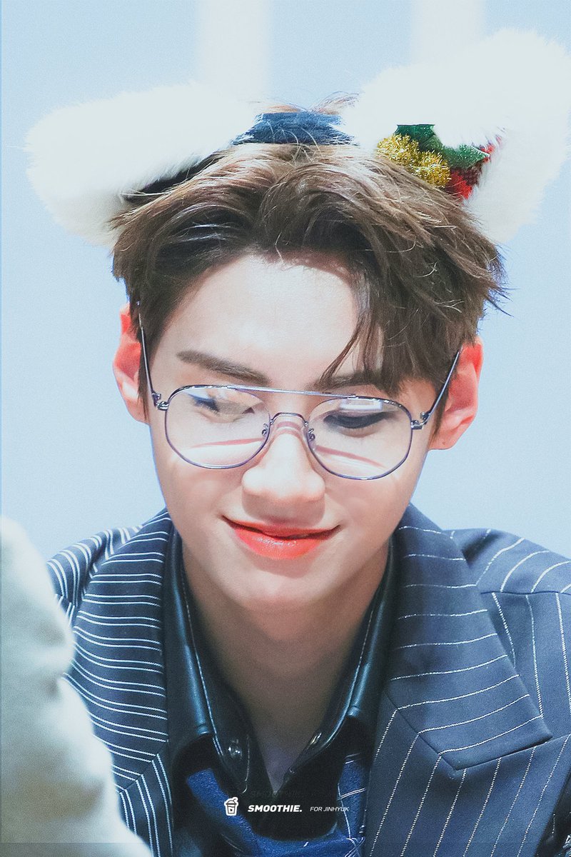 Smoothie_68's tweet photo. 191124 I Like That 팬싸인회 

지녀기 아이홀에 끼어죽을래...😢

#이진혁 #LEEJINHYUK #SOL #I_Like_That #진혁 #세계를_스무디처럼_만드는_지녁이 https://t.co/ObQJ0IJtUe