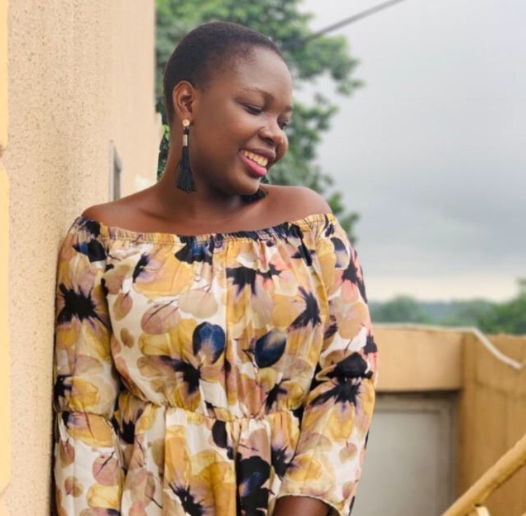 <a href="/OkunadeAbiodun2/">Okunade Abiodun</a>
 - Fiwasewa! Star Product Designer. UI/UX Specialist. Ex-Community Manager.😀 #HumansOfEDC 🚀🚀🚀 #Elites...