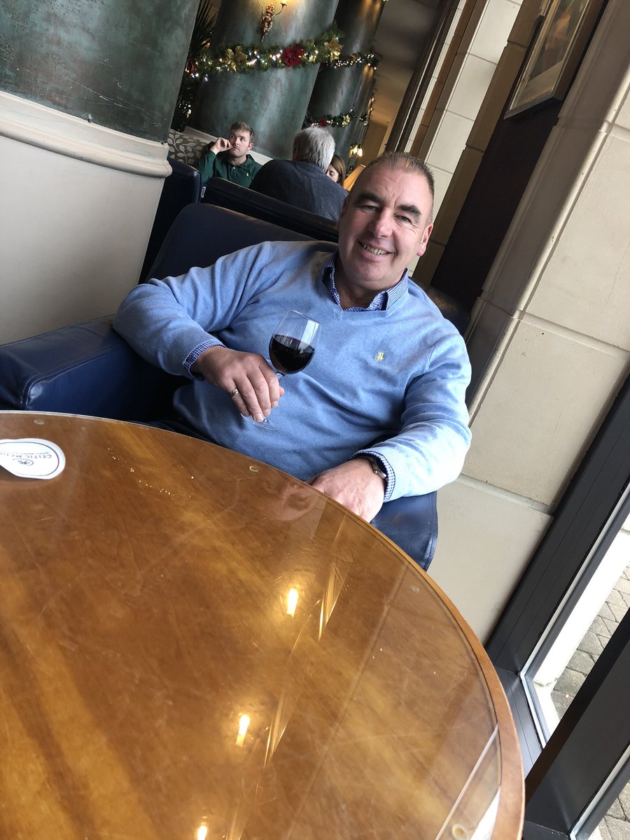 mikeygreen68's tweet photo. Sat in #MerlinsBar at the @TheCelticManor relaxing with a #Cheeky Glass of #Wine having some #QualityTime with my Lovely Wife #HusbandAndWifeTime #LovinLife #LivingOurBestLife #OneLife #LivinTheDream #GoodTimes #Memories #Grateful https://t.co/g9anY4ASNi