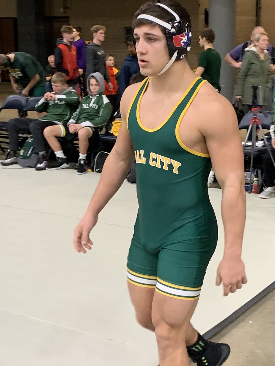 Daniel Jezik is a decent athlete  #Understatement #AbesRumble