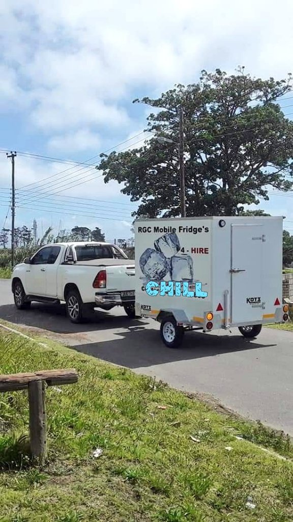 KotiTrailers's tweet photo. 2020 SPECIAL #MobileFridge #KotiTrailers #2020
Priced at R41500
Normal price R43500
Enquiries on:
Cell; 0836238584 & WhatsApp
- Size: 2.3m x 1.6m x 1.9m Kitchen
- Trailer Chassis frame galvanized
- Logbook for Licensing supplied! https://t.co/0bOnnL9eMW