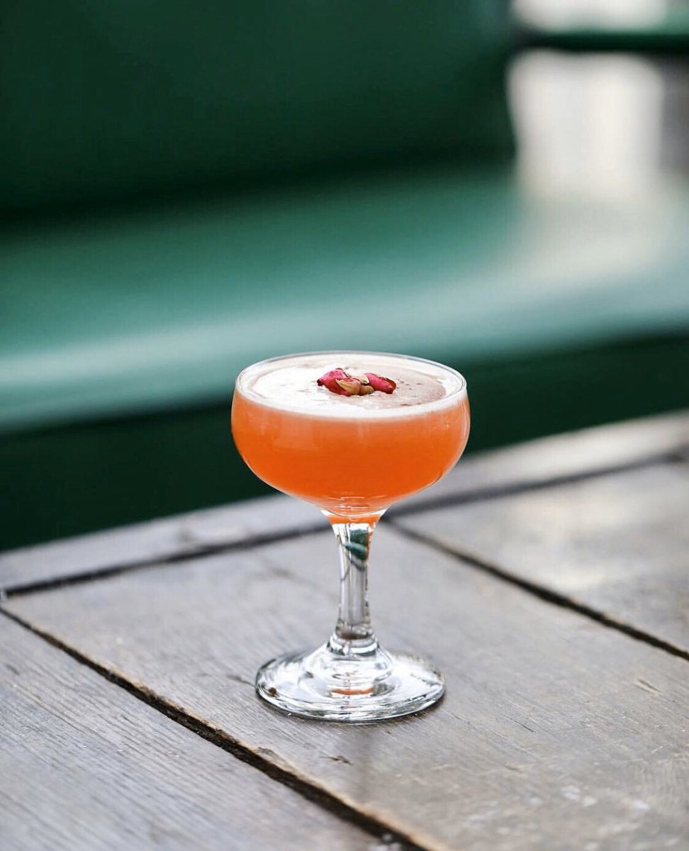 forrestpointbk's tweet photo. We’re officially open and it feels so good to be back! We’ve got a lot going on from the jump so come hang this weekend and join us for half-off cocktails tomorrow. We’re also throwing a huge New Year’s Eve bash with @joonbugpresents. Details are here: https://t.co/SJyhpp9LLS https://t.co/mVxHWpMkzi