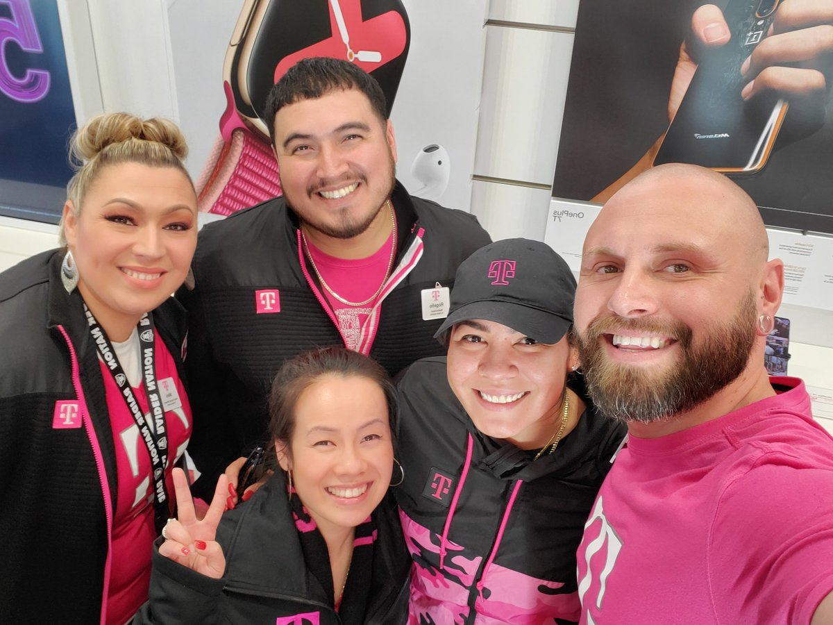 Rogelio Servin Jr (@rogrthat_) on Twitter photo Who said you can't have fun and get work done!? Thanks for coming by & sharing some 5G knowledge!! We appreciate the love!! <a href="/tpham1300/">Tiffany P. Huang</a> @Trainer_Giselle <a href="/nichelos/">Nichelos Butler</a> <a href="/nf7716/">Mimi Flores RDM for Express Stores</a> <a href="/WcboundGh/">Greg Herrick</a> <a href="/AdrianVanHooser/">Adrian Van Hooser</a> <a href="/SamSindha/">Sam Sindha</a> <a href="/JohnLegere/">John Legere</a> #WESTiSBEST #MantecaMadness Who said you can't have fun and get work done!? Thanks for coming by & sharing some 5G knowledge!! We appreciate the love!! <a href="/tpham1300/">Tiffany P. Huang</a> @Trainer_Giselle <a href="/nichelos/">Nichelos Butler</a> <a href="/nf7716/">Mimi Flores RDM for Express Stores</a> <a href="/WcboundGh/">Greg Herrick</a> <a href="/AdrianVanHooser/">Adrian Van Hooser</a> <a href="/SamSindha/">Sam Sindha</a> <a href="/JohnLegere/">John Legere</a> #WESTiSBEST #MantecaMadness