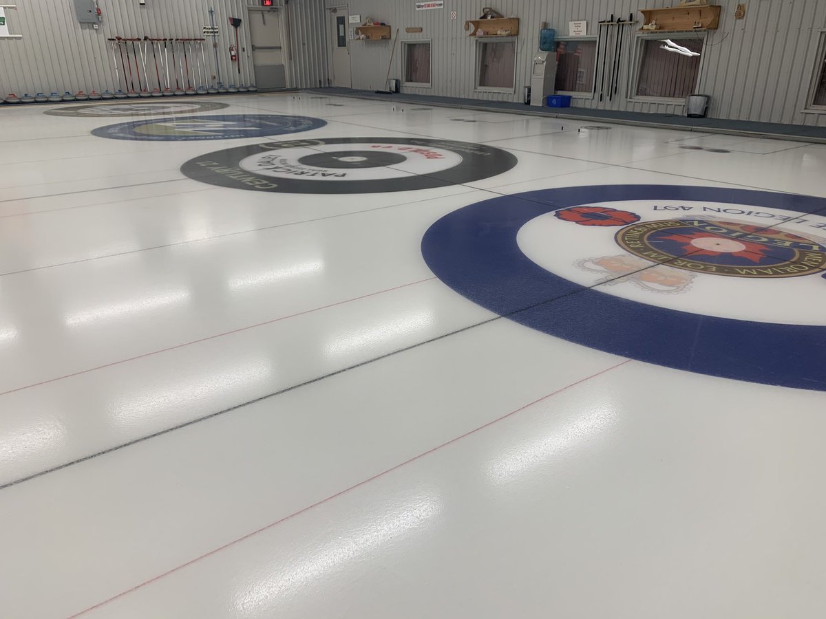 OmemeeCurling's tweet photo. Mid season fresh up flood. #curling https://t.co/ED6zbInFX3