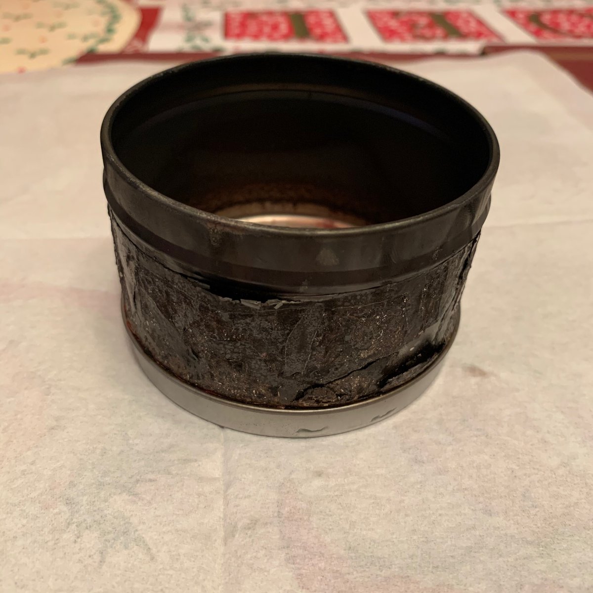 RozChamps's tweet photo. @Primark nearly had our whole Christmas ruined and our house almost catch fire after this candle we’d been burning for just over an hour set alight in a huge flame in a matter of seconds. So scary. Thanks #primark https://t.co/34bqIyc6Uj