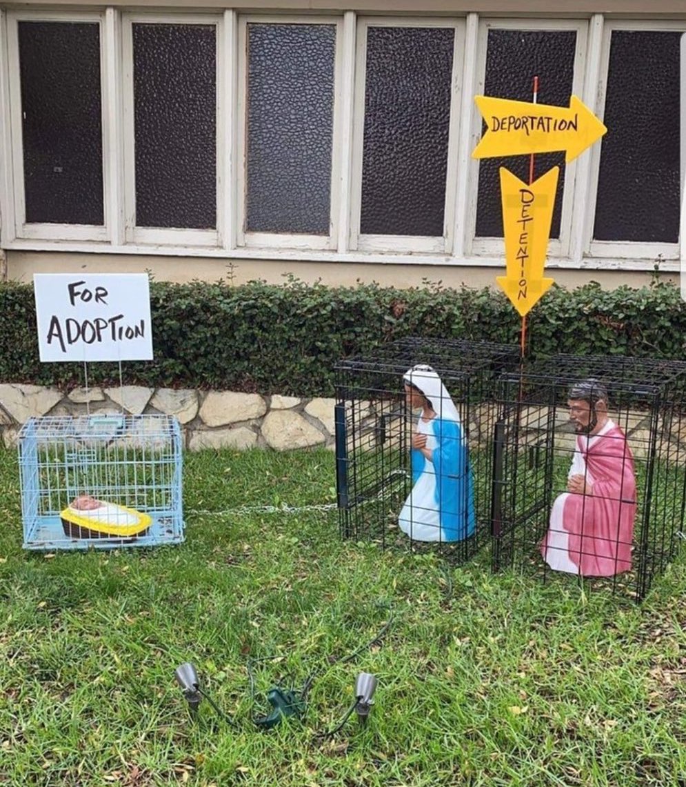 TraceyTorres's tweet image. Should they beg? #TrumpNeedsHelp