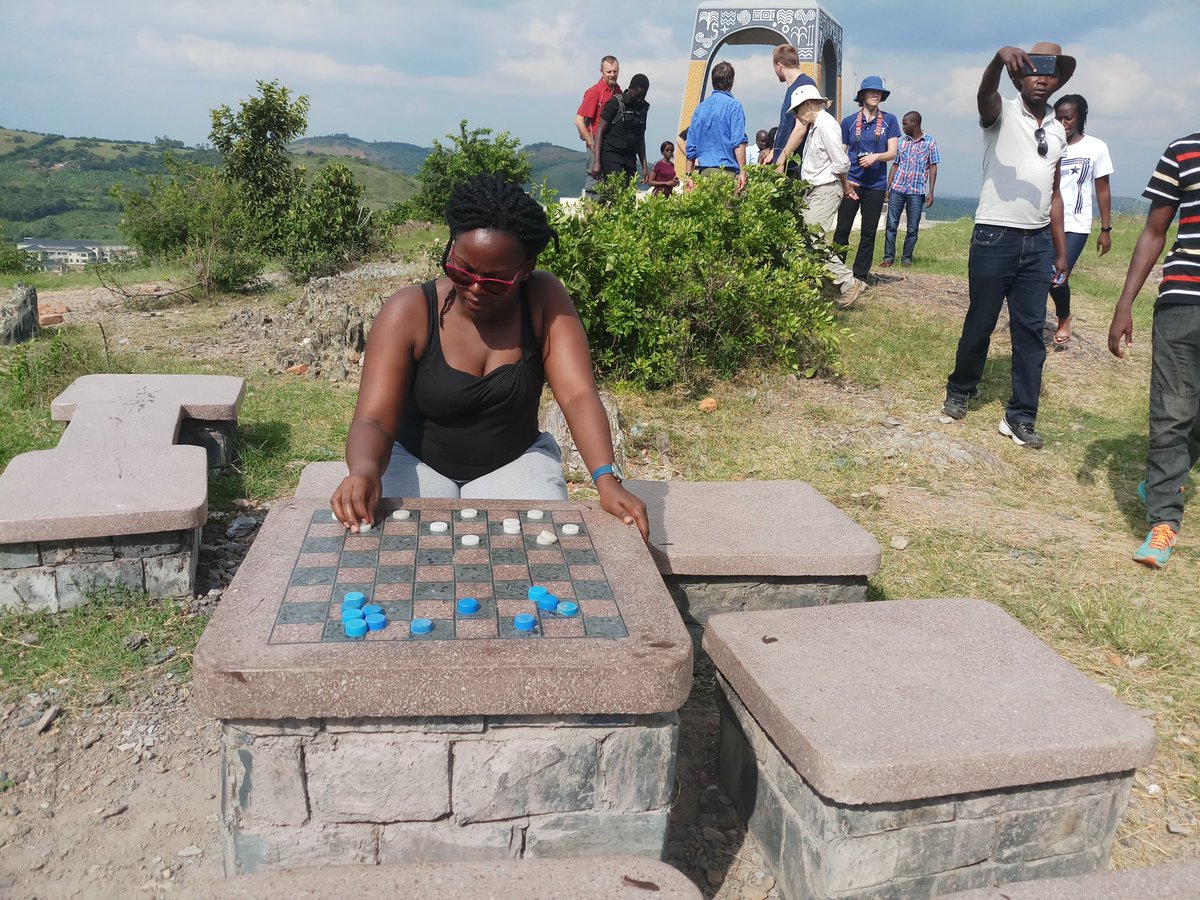 Anniesimie's tweet image. Enroute the Rwenzoris but first, #VisitIgongo #IamCMC