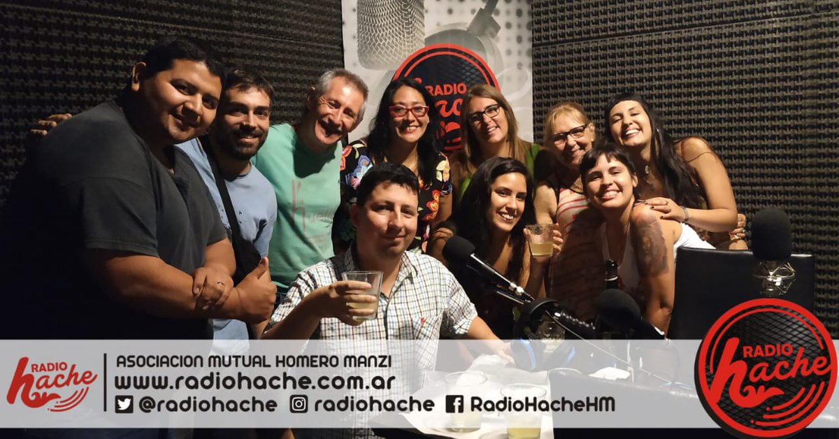 VAquelarre's tweet photo. Gracias a todes! 
@RadioHache 
@loreduva https://t.co/1PkoIS757O