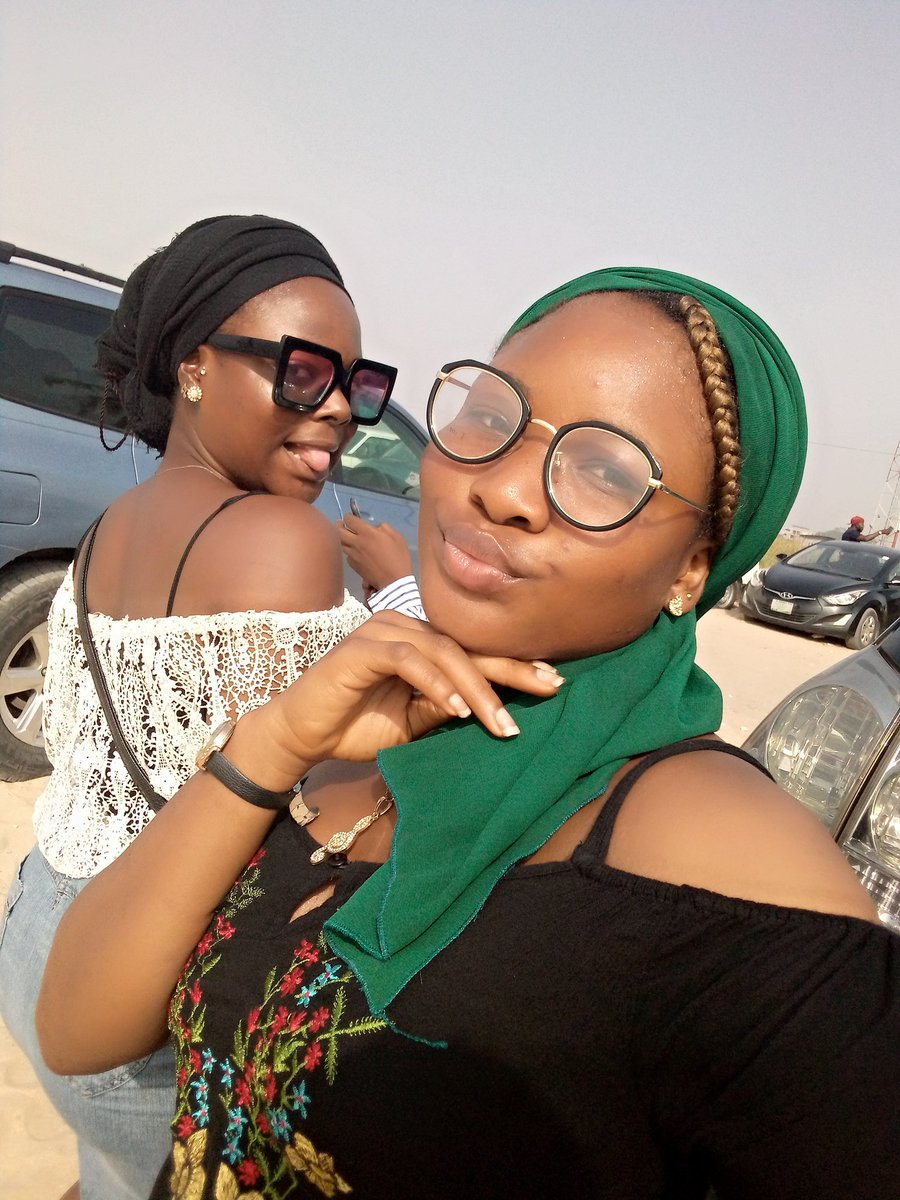 teewardarah's tweet photo. #BeachDayOut https://t.co/rYH2ygzq9H