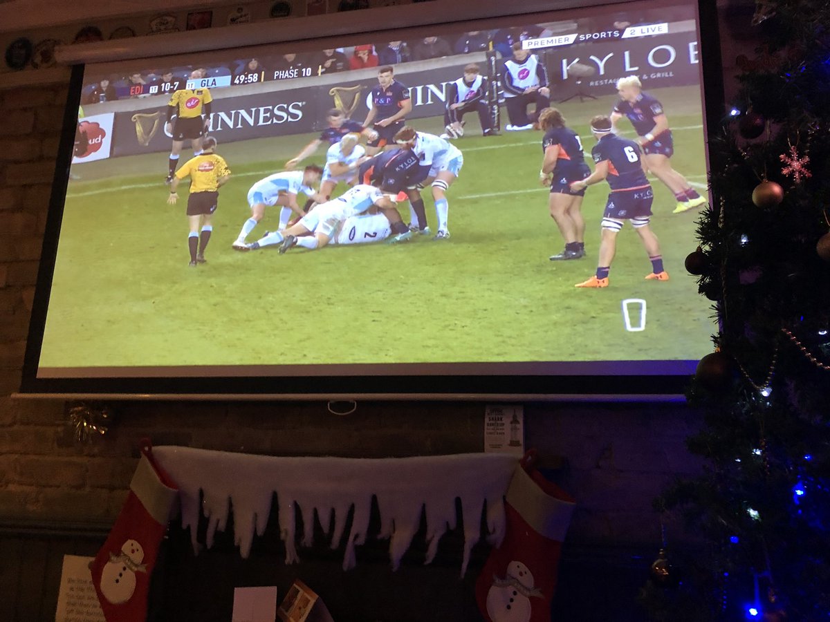 Enjoying the rugby in the best pub in Edinburgh <a href="/MashTunTweeter/">Mash Tun</a> #EDIvGLA #1872cup