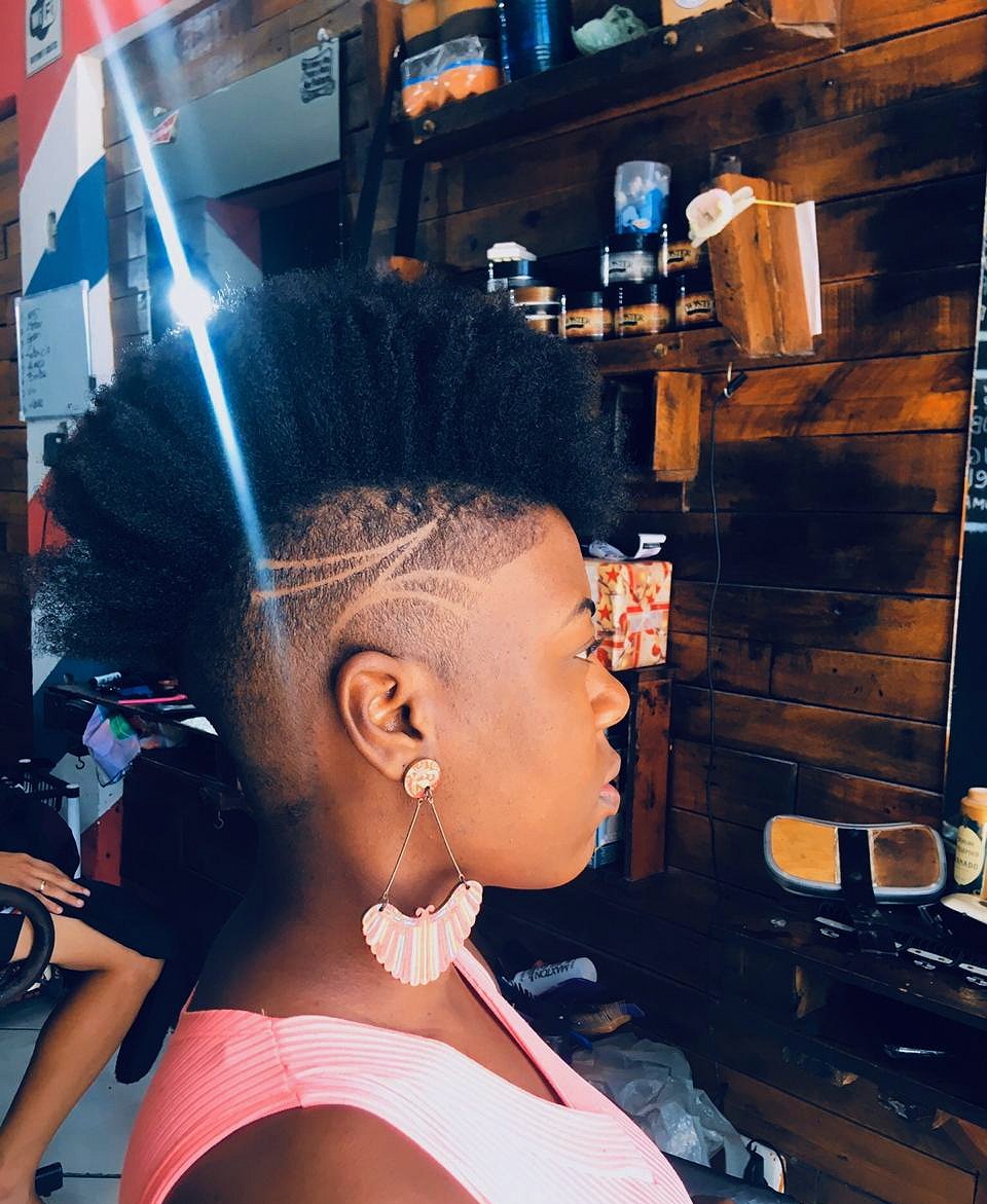 viviannefreiree's tweet image. O que você tem todo mundo pode ter, mas o que você é, ninguém pode ser! 
#autenticidade #podernegro #africanize ✊🏿♥️