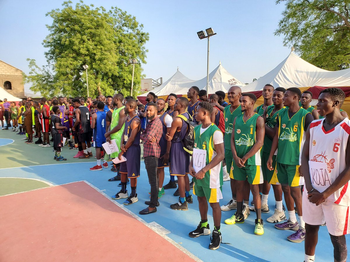 olumideoyedeji1's tweet image. Grooming future talents and giving hope to younger ones comes from the heart. Justice Nasir Ajanah kudo to you #FutureStars @AjanahBball
@NigeriaBasket @NigeriaFMYS @SundayDareSD @BballNaija