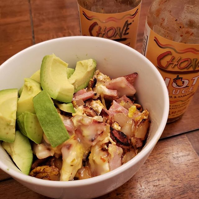 Dinner was scrambled eggs with ham, chopped onion, and avocado. The photo was right before I murdered it.
.
.
.
.
.
.
.
.
#breakfastfordinner #keto #ketolife #ketoAF #ketofamily #ketofam #ketocommunity
