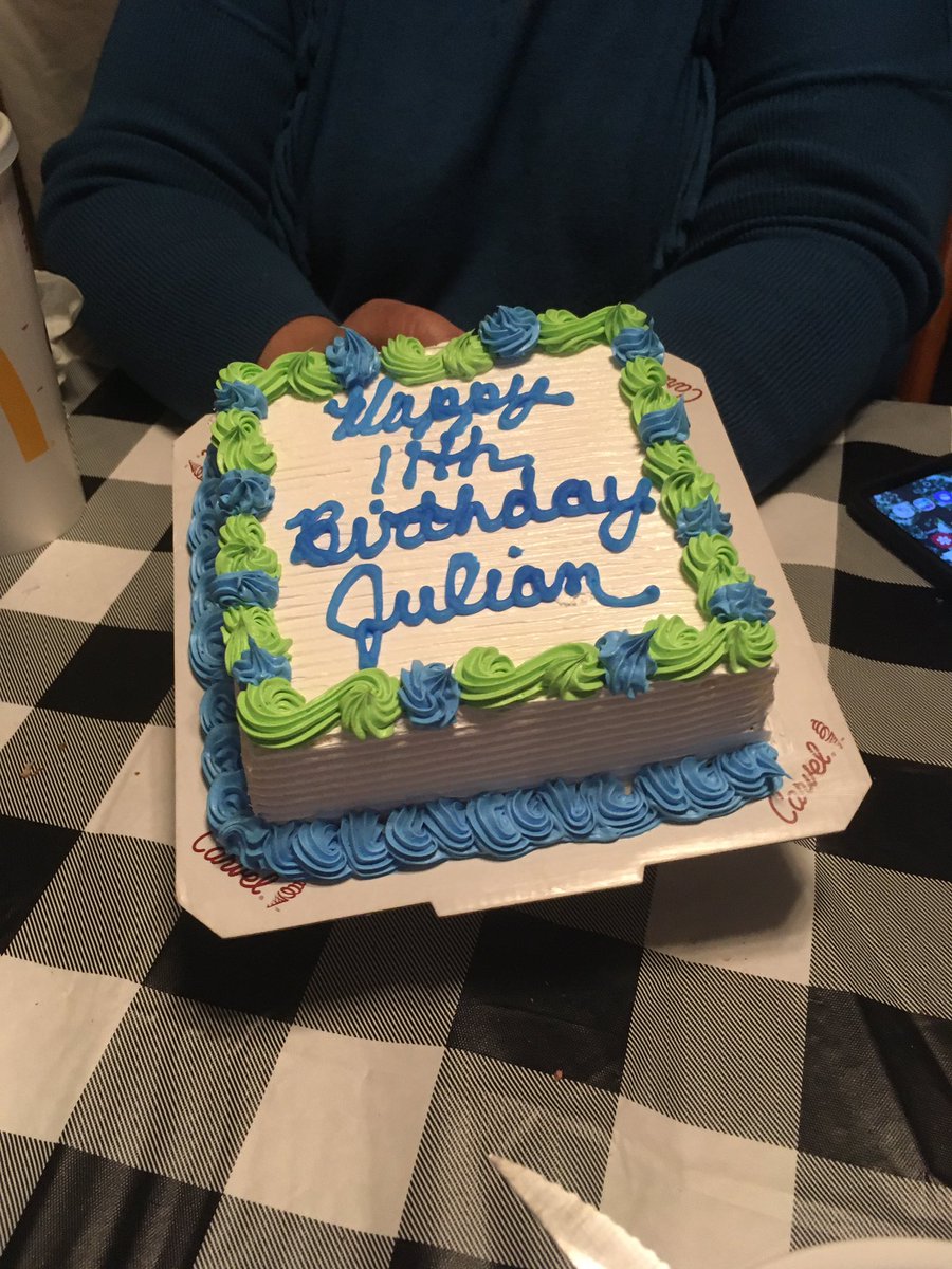 JSilva714's tweet photo. @CarvelIceCream missing something?  How did the cake writer not notice https://t.co/QJHt7BjrLd