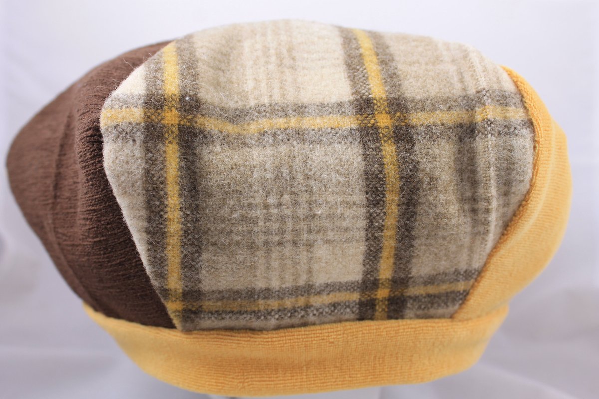 lafabriquedeC's tweet photo. Voici ce que je viens d'ajouter dans ma #boutiqueetsy : Béret 3 couleurs beige, jaune et marron. Création unique. https://t.co/xR7EDLUf7C #accessoires #chapeau #jaune #beige #berettricoloreentextile #beretdouble #accessoiredemode #bonnetfemme #creationunique https://t.co/KtqArjN912