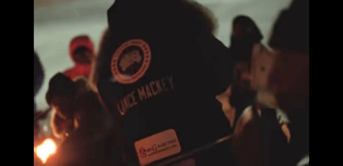 elisab3thi's tweet photo. So, just seen @Drake rock a @LanceMackey Iditarod jacket, and that's the shit I like to see. #Drizzy #lancemackey #Iditarod #yukonquest #Alaska #farnorth https://t.co/Ajpfnv6x3i