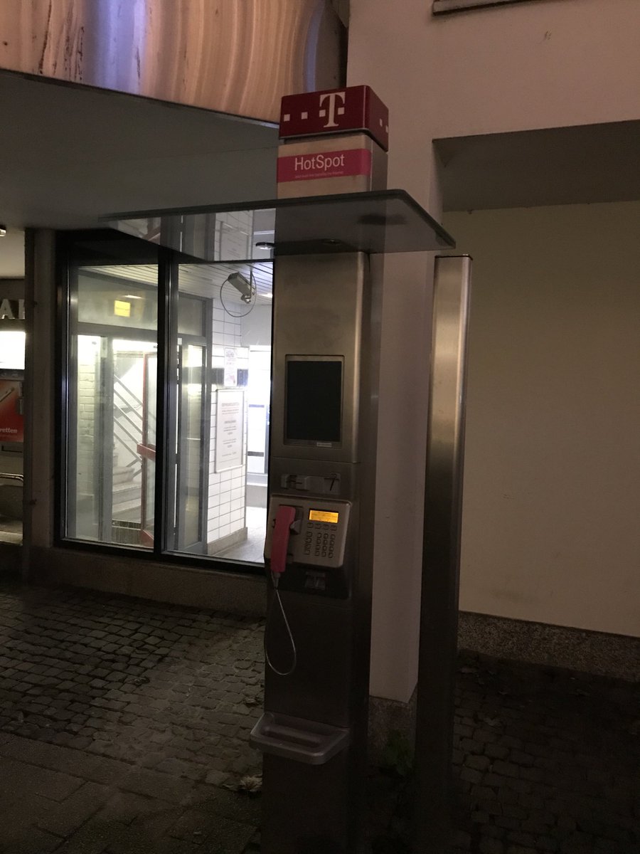 Mal wieder eine Telefonzelle entdeckt...