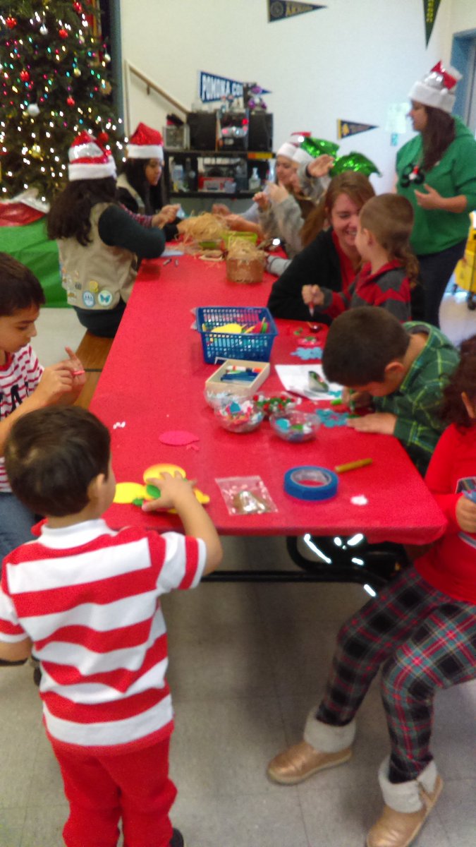 FairOaksES's tweet photo. More Fair Oaks Families Breakfast with Santa. https://t.co/P3yzC1GeJM