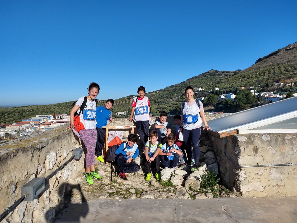 ApagayVamonosFS's tweet photo. 📸 Actividades | 

Parte de los deportistas de nuestro club, junto a monitores y padres, han participado este sábado en la Multiaventura 2019. Deporte + Naturaleza en un sitio tan único como #DoñaMencía ❤️ https://t.co/AWfbqzAY43