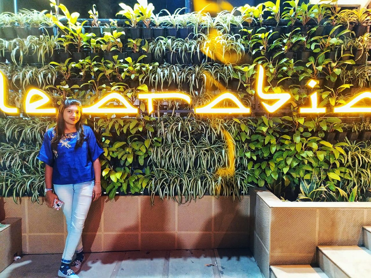 sparkleinstyle7's tweet photo. "Beauty is not always being beautiful,cute,coloured rather its something where people be like 'DAMN'.."✌
#fashionBlogger #fashionphotography #poser #addictedtophotography #StyleInspiration #fashionaddict #blogger #InstaFashion https://t.co/ldqcQVwbxv