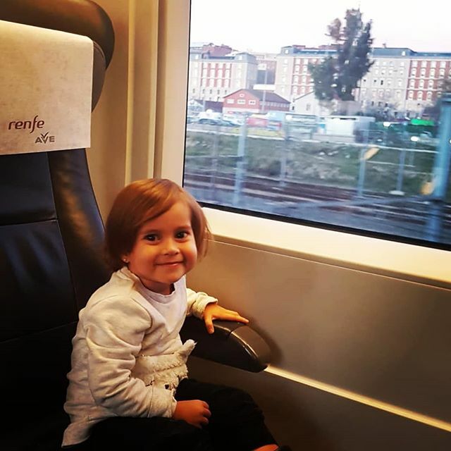 ERICRIS 🚢 Una familia viajera 🚂 tweet media