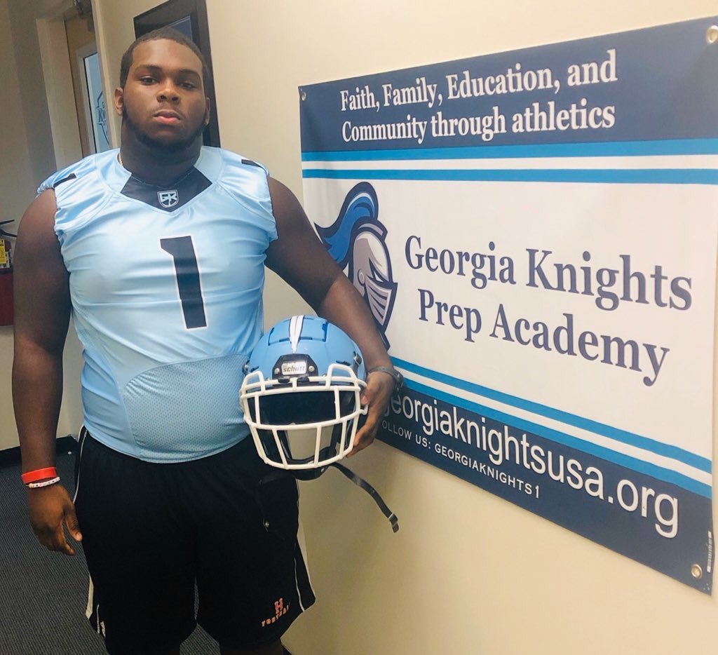 Had a Great Visit today at Georgia Knight Prep Academy ‼️and Blessed to receive an offer from Georgia Knight Prep Academy ⚔️@GeorgiaKnights2 @C4_Sports_ <a href="/BigFaceSportss/">BigFaceSports, (Recruiting & Scouting)</a> @RecruitaHawk