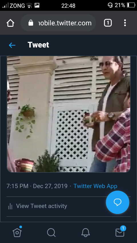 MrRobotElliot1's tweet photo. Kesa diya apko nhi diya acha??
Aerial ka Ad tha woh.Bhool jao Cricket ky liye kuch kr hi na dain yeh log.😑#WasimPressConference #Pakistan https://t.co/JLboGPXtEi