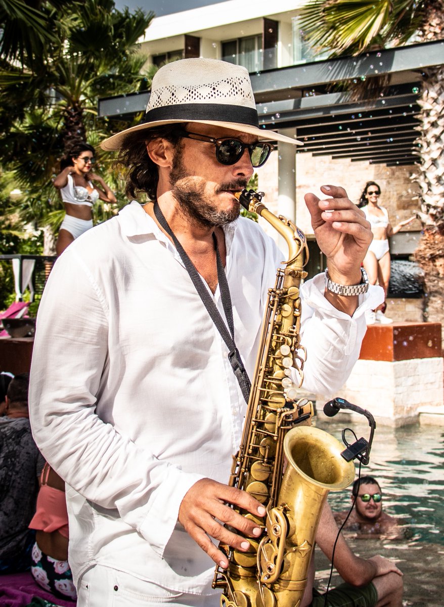 Breathless Riviera tweet media