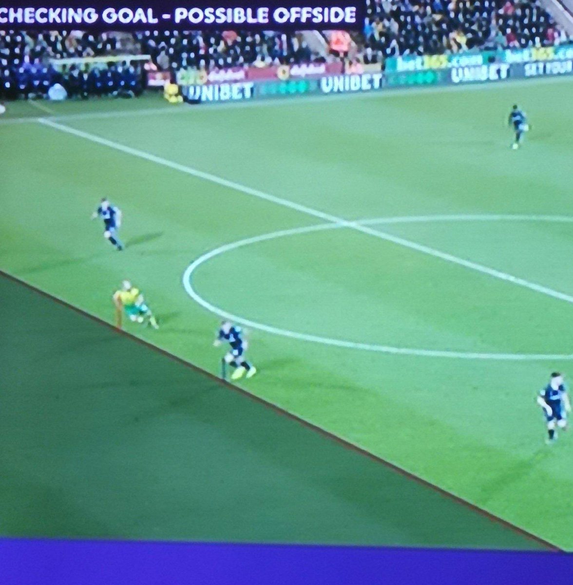 VAR disallows a City second. Shocking. Pathetic. #NCFC