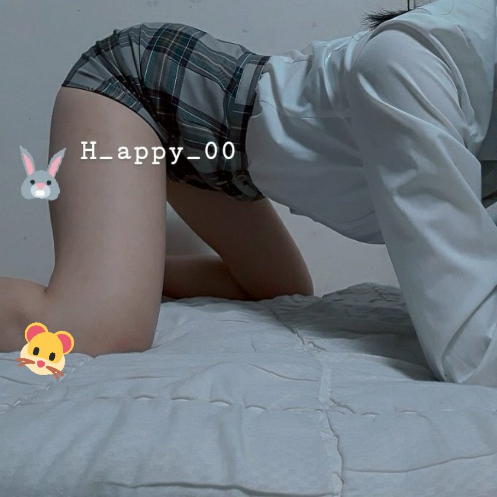 H_appy_00's tweet photo. 이 자세로 자지를 뇸뇸❕
#섹트 #일탈 https://t.co/ZdsbrJ1and