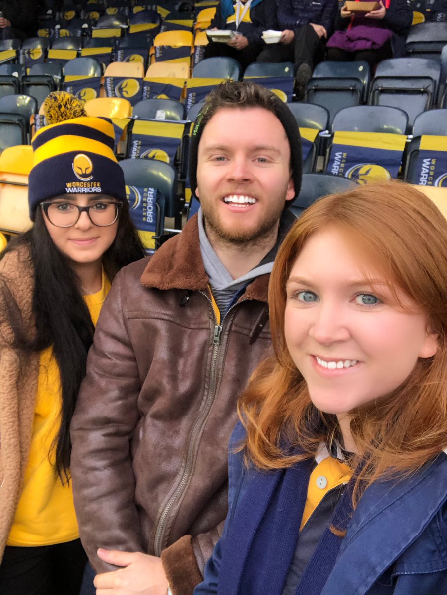 SophieJEdwards's tweet photo. Back home for Christmas, supporting the home team 🏈 #COYW #WORvLIR @WorcsWarriors https://t.co/RHHQ6JtUeo