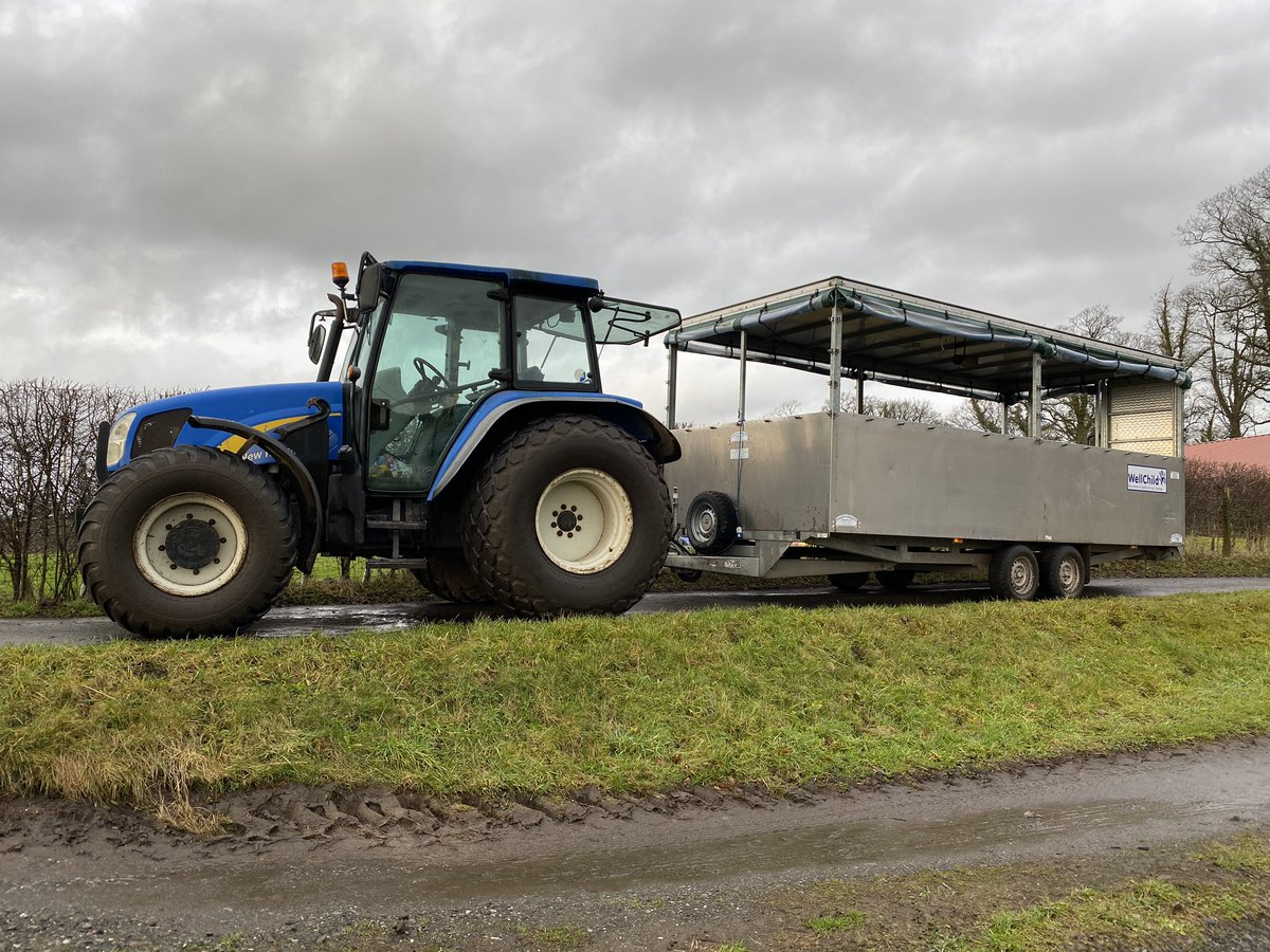CGA_Kev's tweet photo. Absolutely awesome day with @mcrae_claire at @BriarlandsFarm near Stirling catching up with friends with the added bonus of tractor rides, farm machinery, diggers and feeding farm animals π #SaturdayVibes #RelationshipGoals #FarmGeek https://t.co/twJi15hSsu