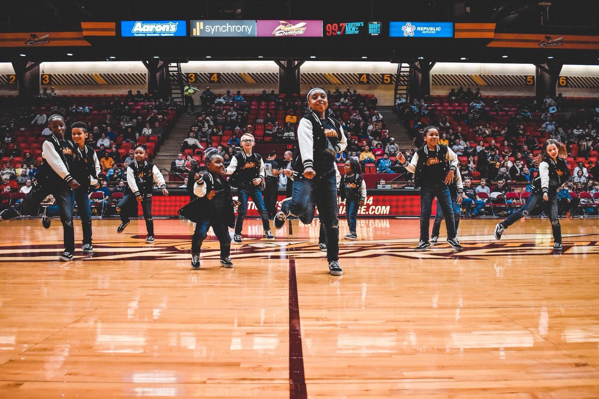 CavsEntertain's tweet photo. Itโs #GameDay! Donโt miss todayโs #Charge game as the #Charge take on the #Nets!! โค๏ธ๐๐๐#ChargeUp #CantonCharge #theminis #NBA #BeTheFight #NBAGL #ChargeNets https://t.co/T5E8P7mRmB