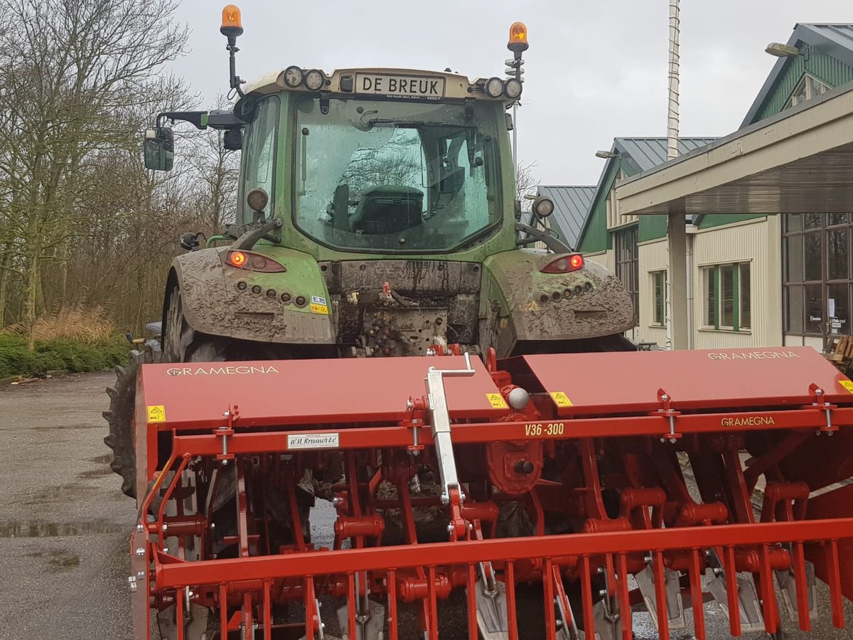wnkramernl_bv's tweet photo. #afleveren #gramegna #spitmachine type 86/36 300. Wij wensen familie de breuk / van woerkom veel werkplezier met deze machine.

https://t.co/EeW3DbFAna https://t.co/zkZDZNRUVa