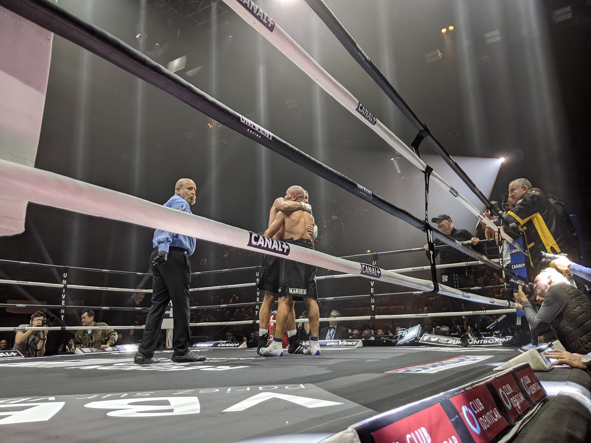 UniventBoxing's tweet photo. 🥊 RÉSULTAT
Match nul entre Omar Bellouati et Sadok Sebki 👏👏

#CanalPlusBoxe #BellouatiVSSebki https://t.co/vm3cLvWSn9