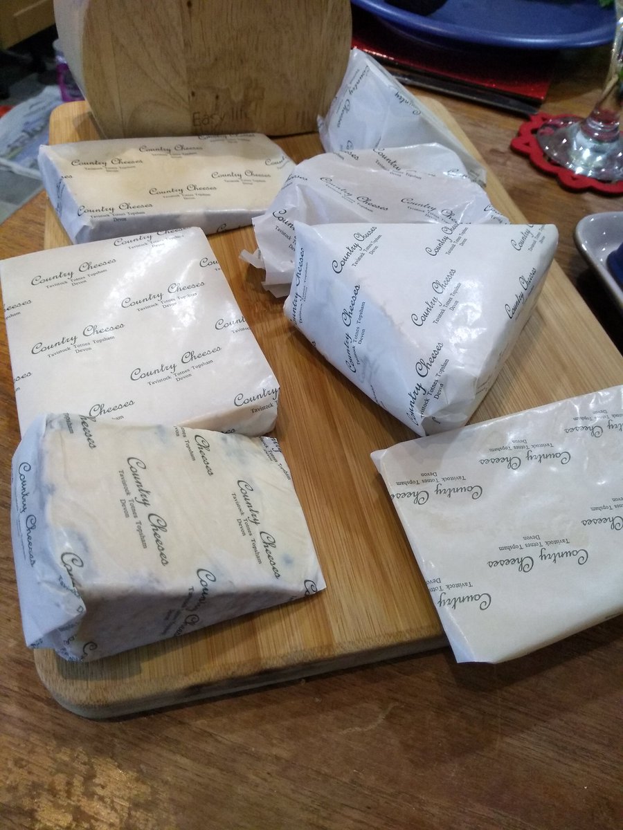 TavyJo's tweet photo. Happiness is... Little parcels of delight from @CountryCheeses. Wallace would be pleased!
#cheese #cheeselover #sharphambrie #ticklemore #quickesextramature #yarg #CornishGouda #devonblue #cantremembertheotheronebutitsahardgoatscheese https://t.co/yuT72ut5H2