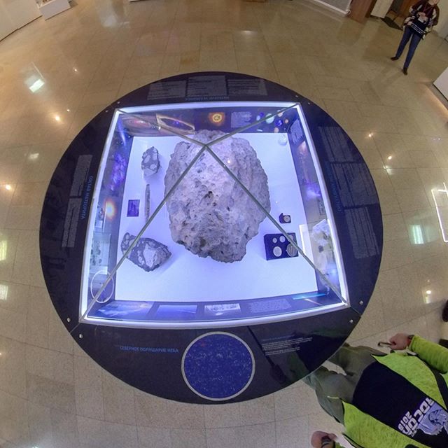 marcingabrowski's tweet photo. Chelyabinsk Meteorite 📍
#saabvoyage2019winterural 
#travel #traveling #vacation #visiting #instatravel #instago #instagood #trip #holiday #photooftheday #fun #travelling #tourism #tourist #instapassport #instatraveling #mytravelgram #travelgram #travelingram #igtravel #map #m https://t.co/OhiQYsfJdY
