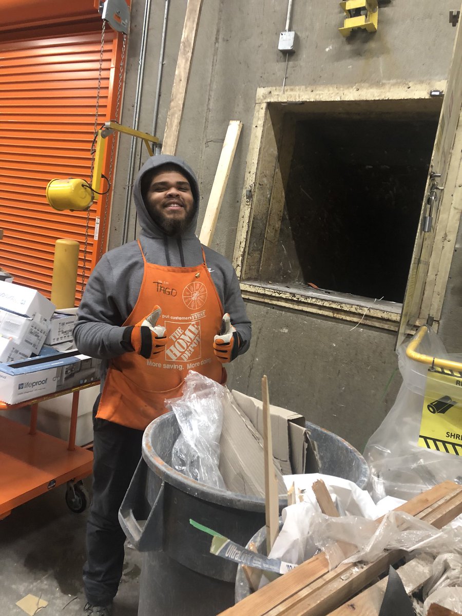 RonaldHeld1's tweet photo. Tago is #gearedup working #infocus #showmesomeglove #mightyfalls https://t.co/VKE6IRN59g