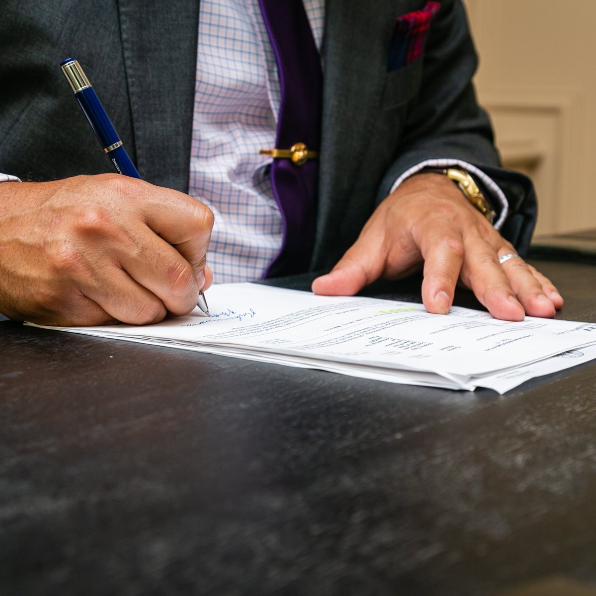 cquade's tweet photo. Expect honest, reliable service from the moment you drive up to our office until long after you sign on the dotted line. https://t.co/NDejkCrDCc
