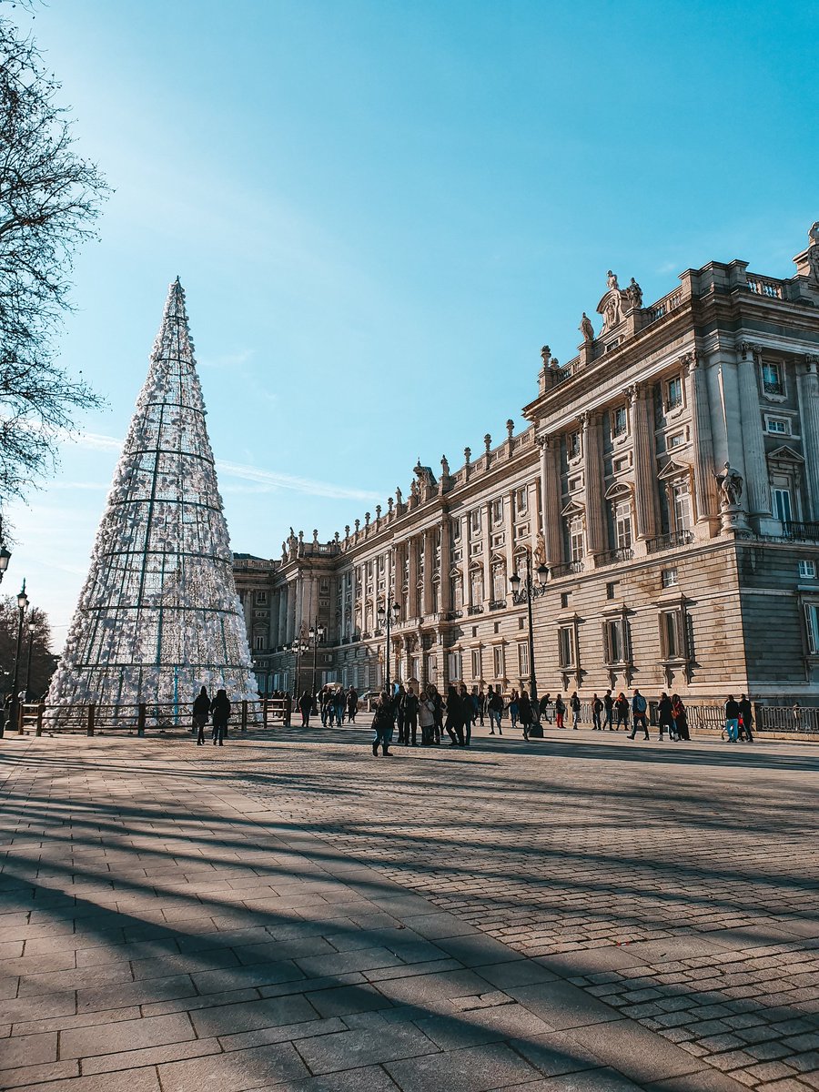 Aelleam's tweet photo. Madrid 🕊️🗺️ https://t.co/2fRYD4f7wd