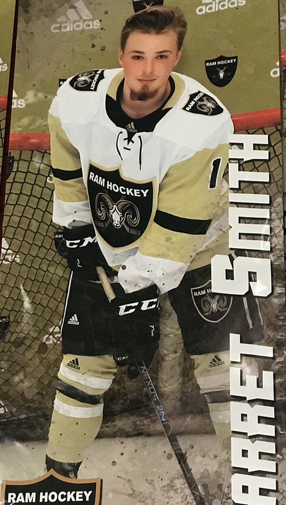 weareRAMHockey's tweet photo. Day 2 of the Holiday Tournament in Menomonie. #14 Smith scores on a shorty for RAM’s first goal of the game making it 3 - 1 Cedarburg at the end of the 1st. #letsgoRAM https://t.co/TEaFjwLeNI