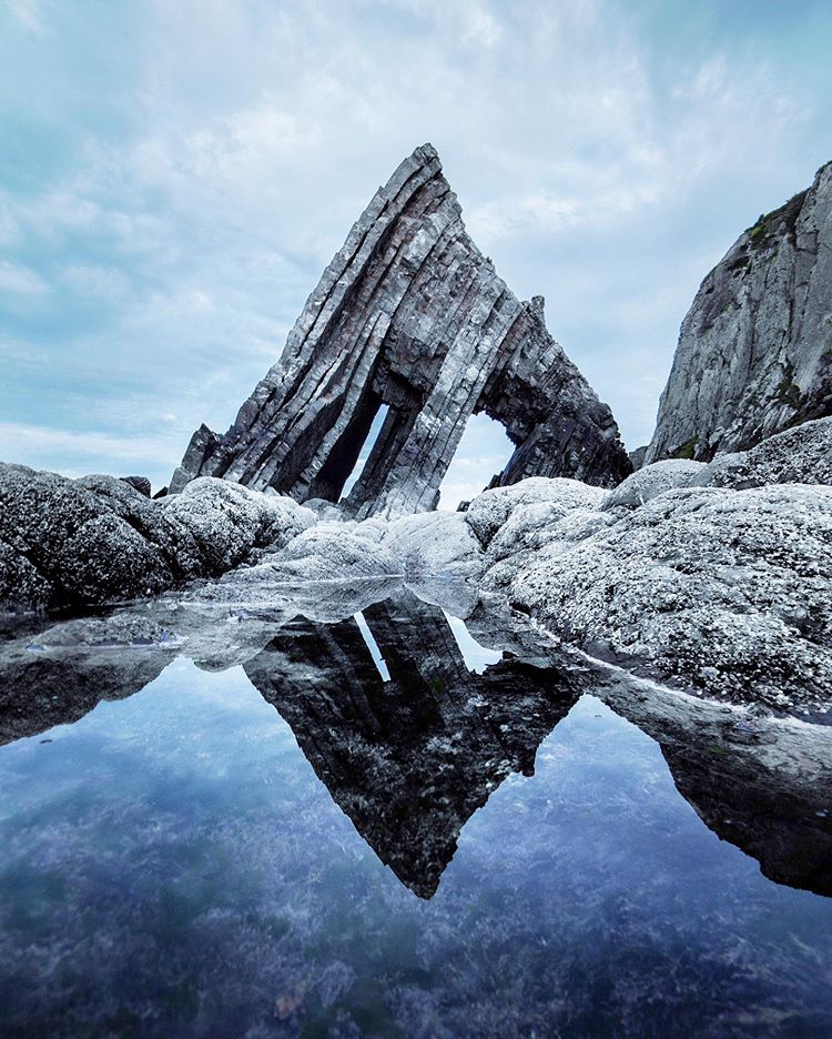 lovenorthdevon's tweet photo. Blustery beaches or cosy fireplaces - tell us your favourite place to visit in #NorthDevon during winter ❄️

📸the_overweight_photographer, jenrogersphotography, bavisimo https://t.co/W4OYmo0cpV