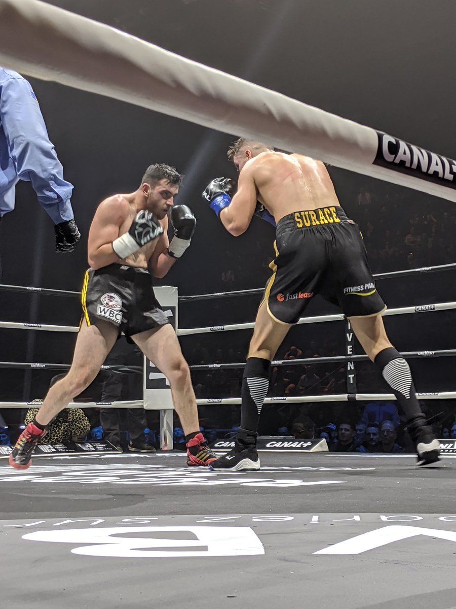 UniventBoxing's tweet photo. 🥊 RÉSULTAT
Victoire par TKO à la 6ème reprise de Bruno Surace contre Giorgi Khutsishvili 🔥
#CanalPlusBoxe #SuraceVSKhutsishvili https://t.co/6gGpIsdJ9E