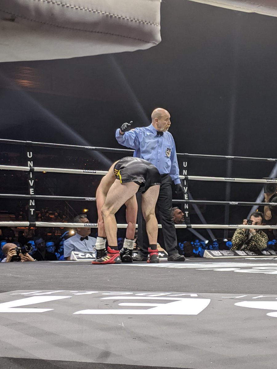 UniventBoxing's tweet photo. 🥊 RÉSULTAT
Victoire par TKO à la 6ème reprise de Bruno Surace contre Giorgi Khutsishvili 🔥
#CanalPlusBoxe #SuraceVSKhutsishvili https://t.co/6gGpIsdJ9E
