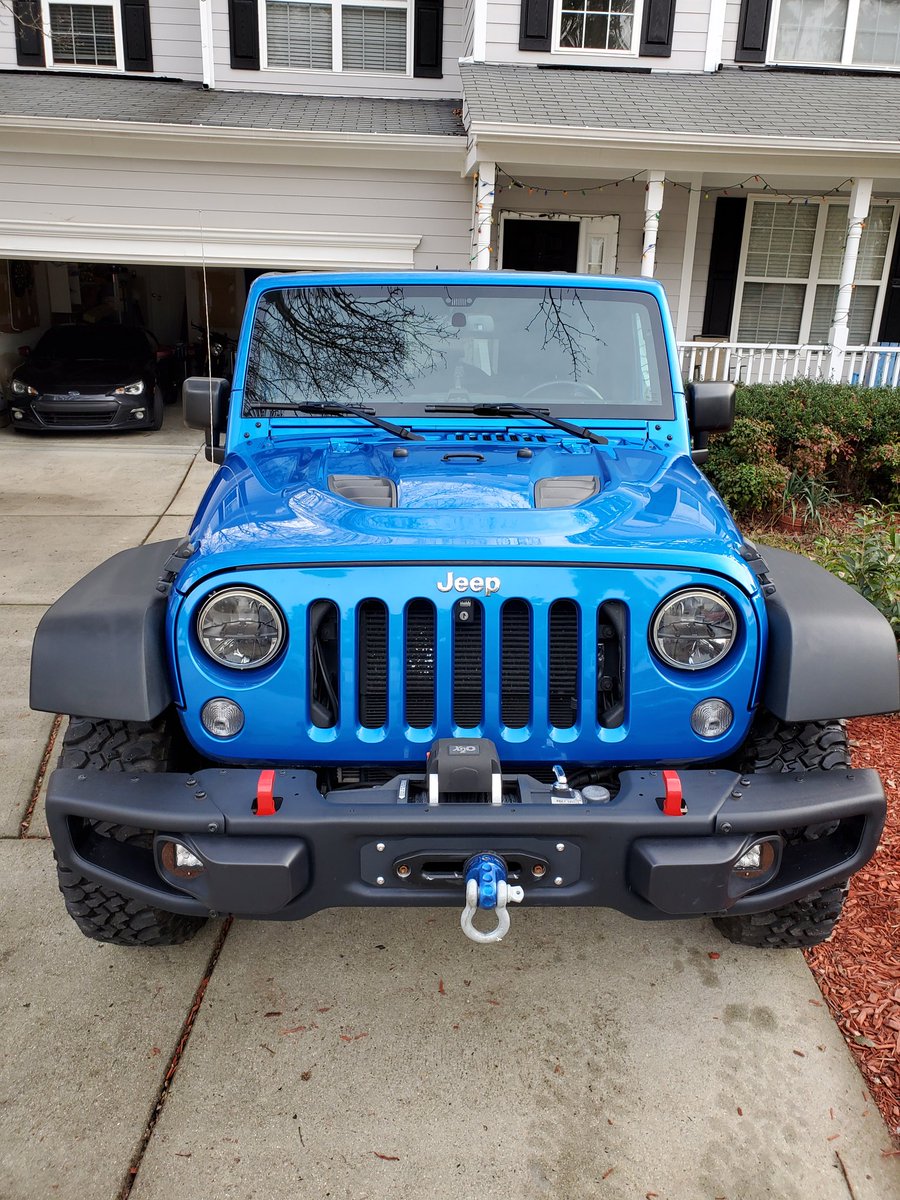 BreakingPoint0's tweet photo. Finally joining the family again! Excited to own a Wrangler again after many years. Looking forward to the nice days ahead to open it up. https://t.co/b8uKfEiNnJ